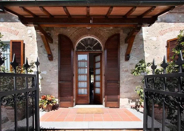 Vanna - The Ancient Just In The Center