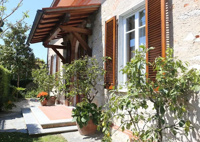 Vanna - The Ancient Just In The Center * Forte dei Marmi