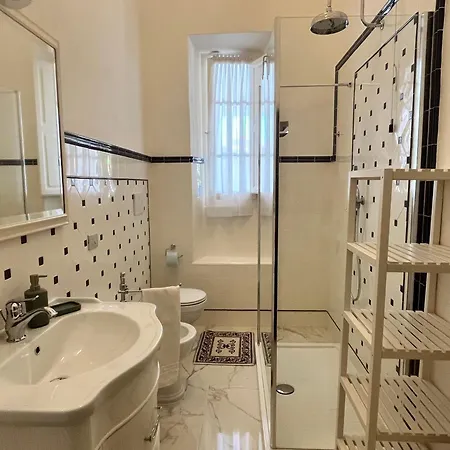 Vanna - The Ancient Just In The Center