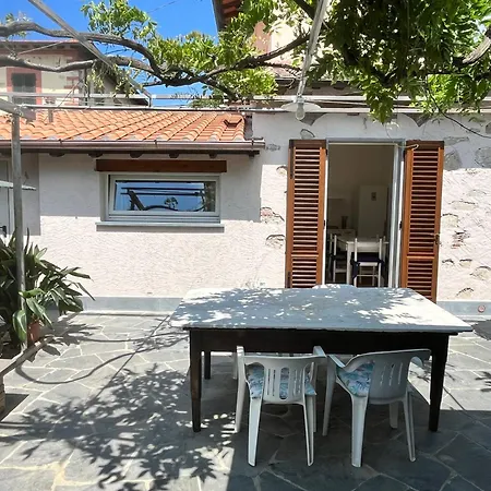 Vanna - The Ancient Just In The Center Forte dei Marmi