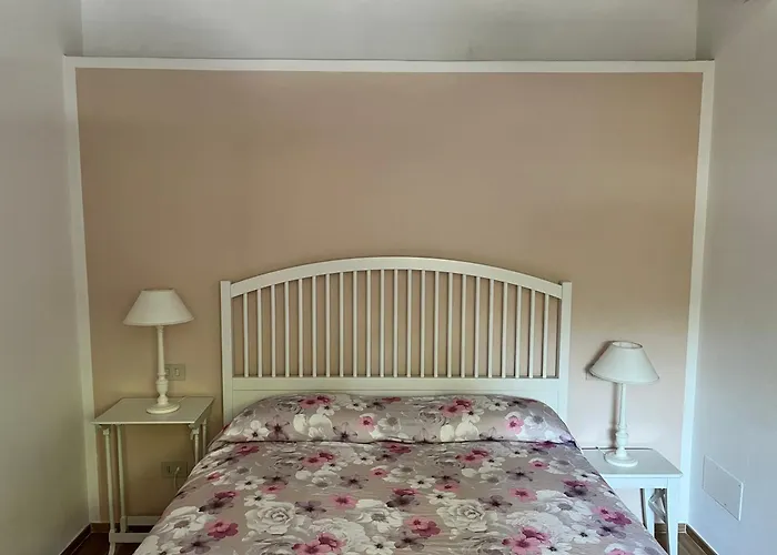 Vanna - The Ancient Just In The Center * Forte dei Marmi